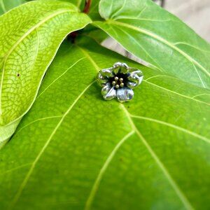 James Avery April Flower Ring, Size 5